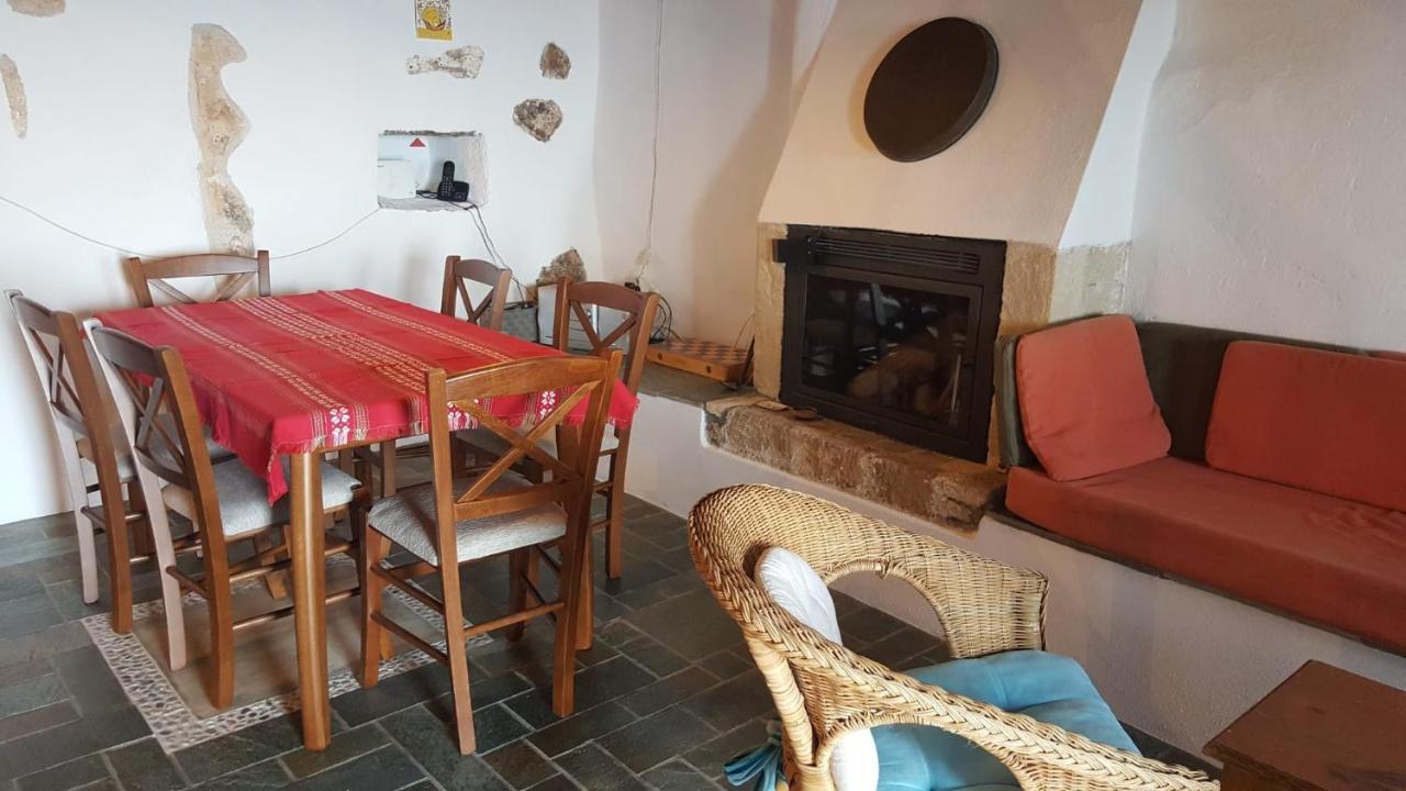 Athina Guesthouse Monemvasia Ngoại thất bức ảnh